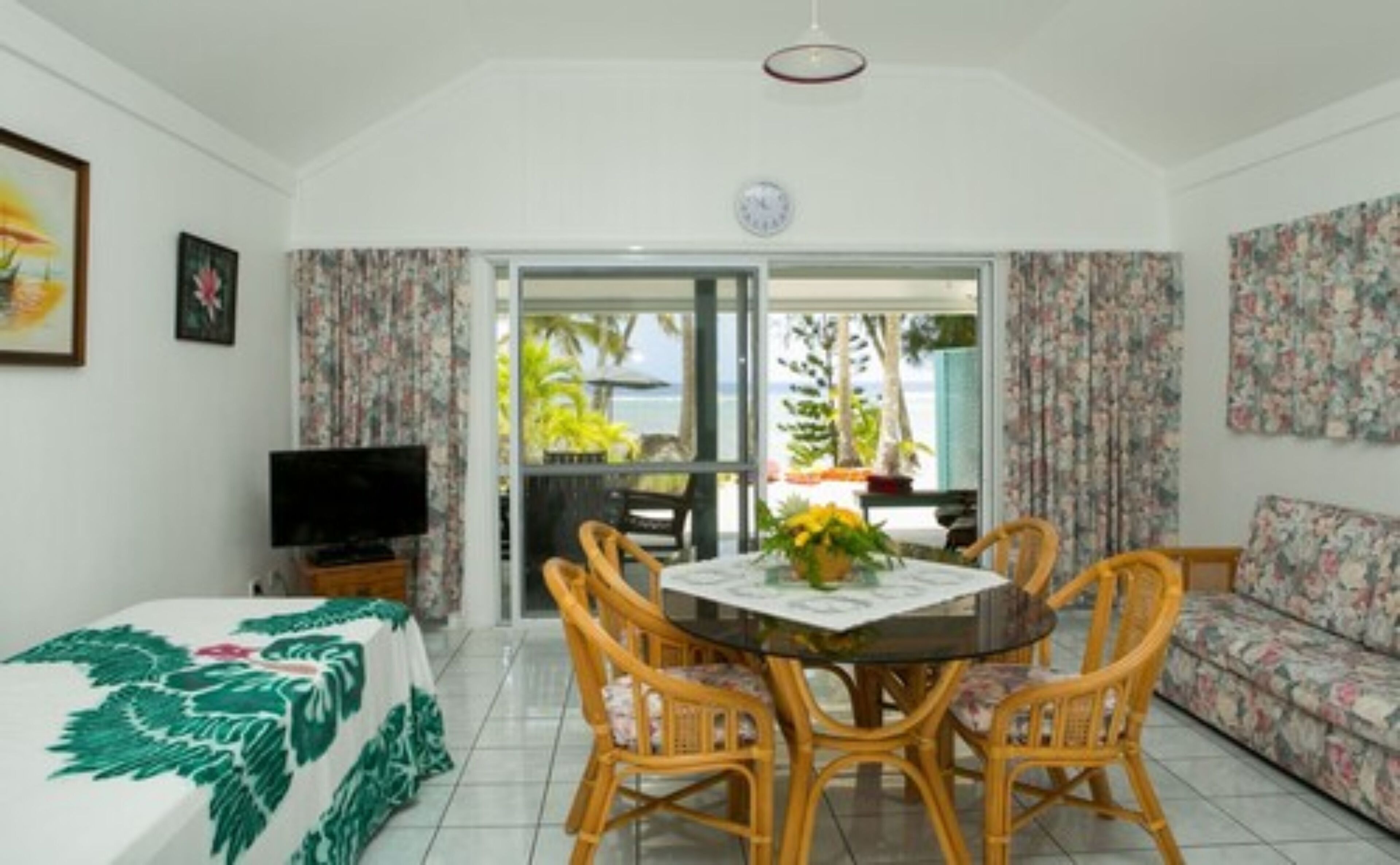 Comfort-sviitti, 1 makuuhuone, rannan lähellä | Näkymä huoneesta