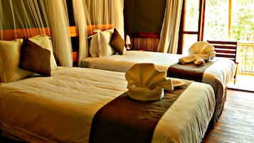 Standard Twin Room | Desk, free WiFi, bed sheets