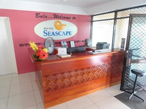 Reception - Wailoaloa Seascape Hotel (Nadi)
