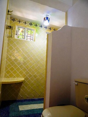 Traditional Townhome, 1 Bedroom | Bathroom