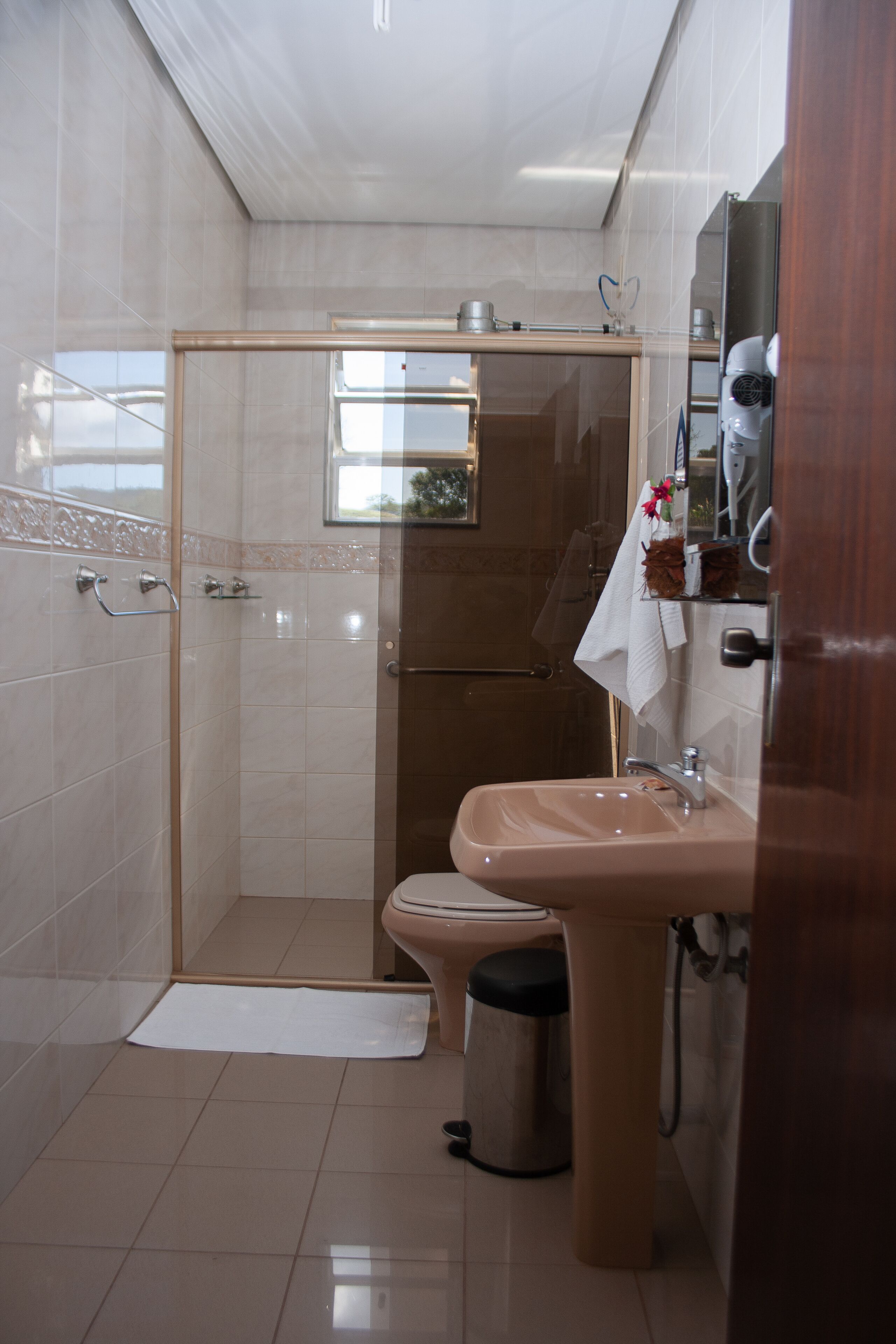 family room | bathroom | shower, free toiletries, hair dryer, towels