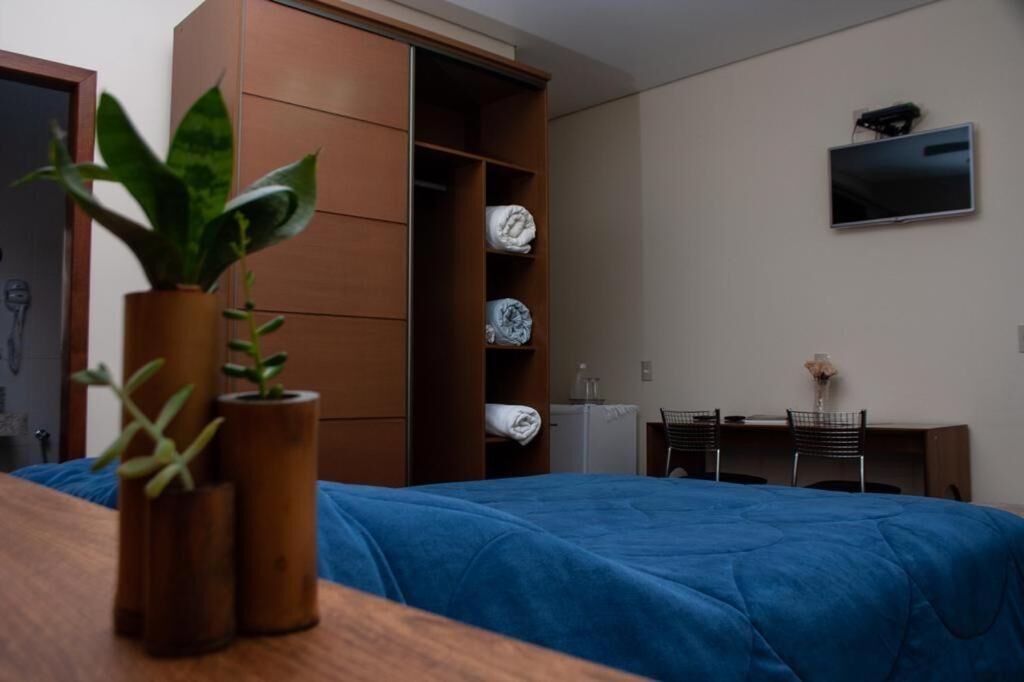 3 bedrooms, hypo-allergenic bedding, desk, free wifi