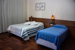 3 slaapkamers, hypoallergeen beddengoed, een bureau, gratis wifi