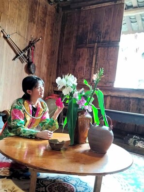 Eenvoudige kamer, gemengd, niet-roken, aan tuin | Uitzicht vanuit de kamer