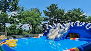 Children's play area - outdoor