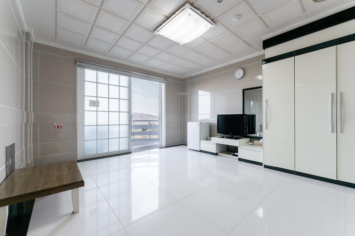 standard room (korean style_ondol) | laptop workspace, iron/ironing board, free wifi, bed sheets