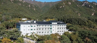 Gaya Hotel
