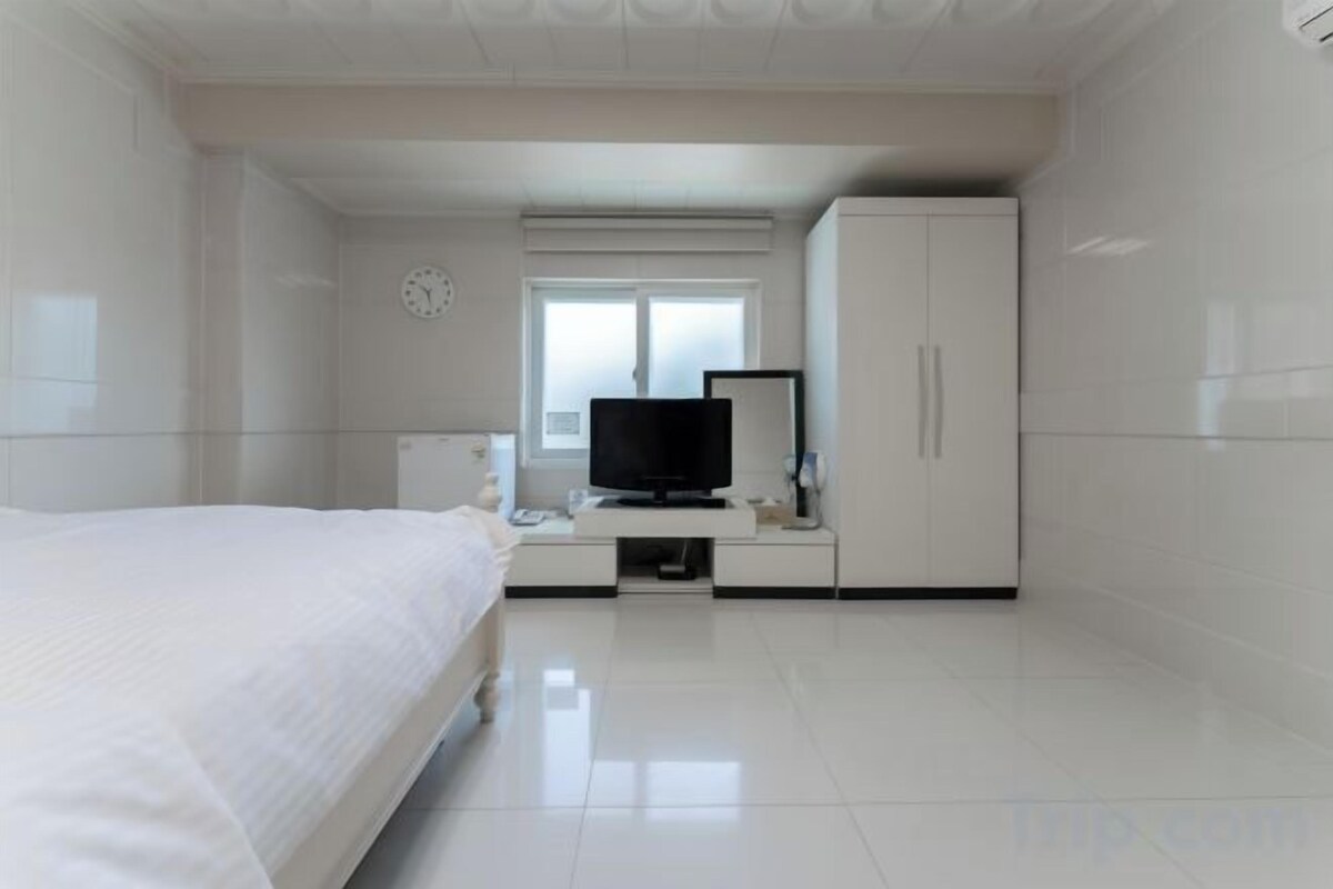 Double Room in Annex Building