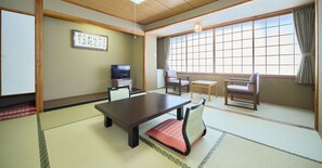 Japanese Style Room, Smoking | Premium bedding, in-room safe, bed sheets - Hotel Kameya (Osaki)