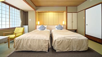 Chambre Tradition avec lits jumeaux, non-fumeurs (Japanese Style, 8 Tatami-mats) | Literie de qualité supérieure, coffres-forts dans les chambres