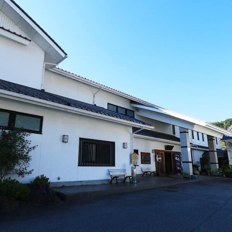 Exterior. Koshu-yumura Onsen Yanagiya