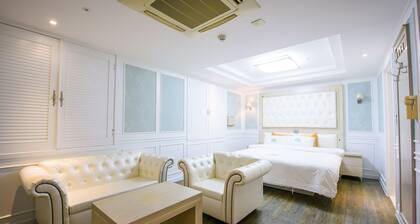Kang Neung Dong-a Hotel