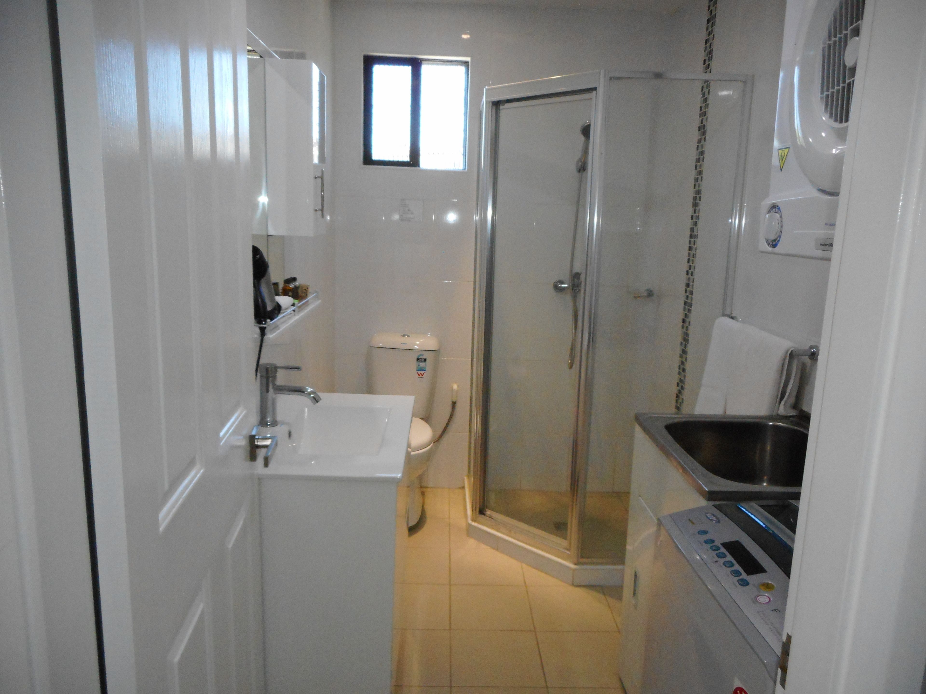 Shower, deep soaking tub, free toiletries, hair dryer