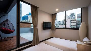 Desk, cots/infant beds, rollaway beds, free WiFi