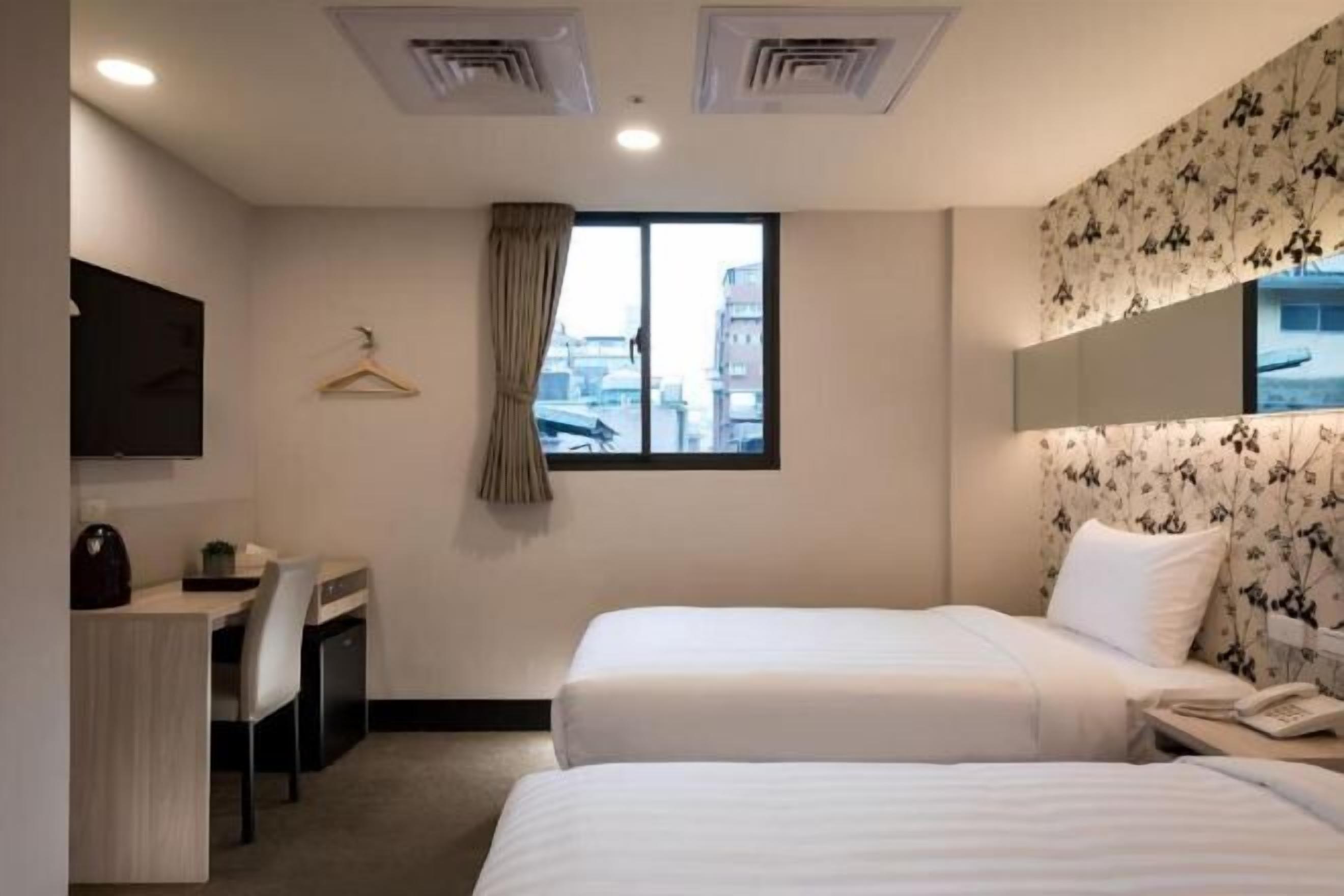 Desk, cots/infant beds, rollaway beds, free WiFi