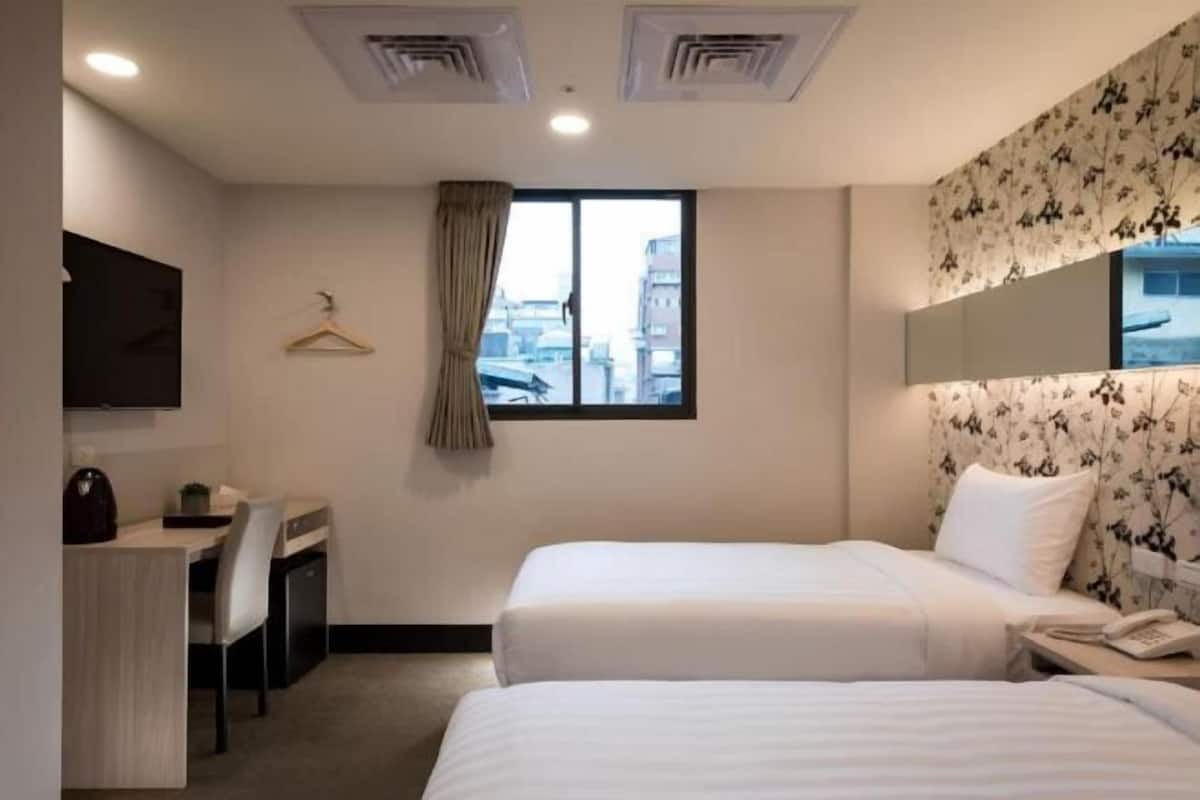 Desk, cots/infant beds, rollaway beds, free WiFi