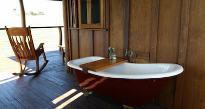 Maleny Clover Cottages (Cottage Two)