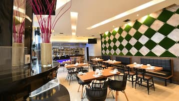 Se sirven desayunos, comidas y cenas