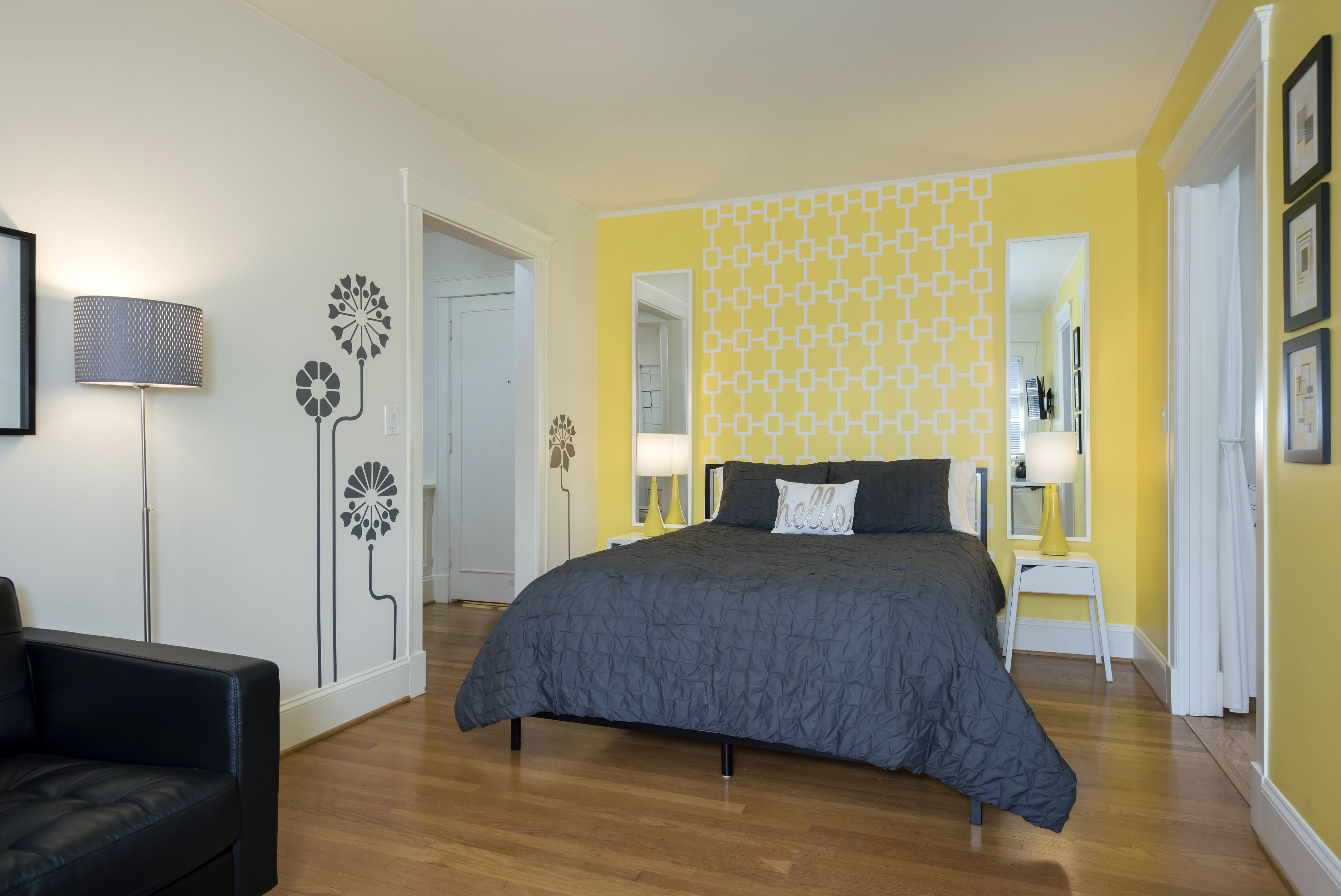 Fer et planche à repasser, Wi-Fi gratuit, draps fournis