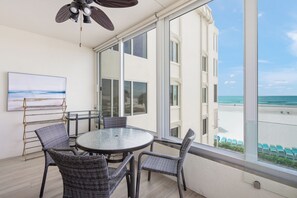 Dining - Island House Beach Resort 6S (Siesta Key)