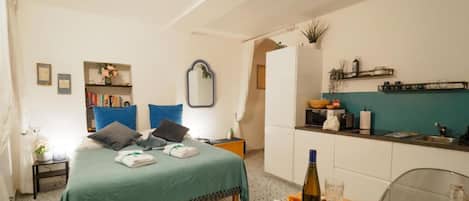 Basic Double Room