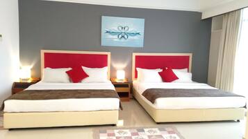 Desk, iron/ironing board, free WiFi, wheelchair access