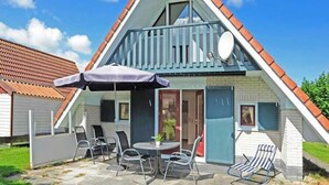 Exterior - Charming Bungalow Rental in Anjum with River Views (Anjum)