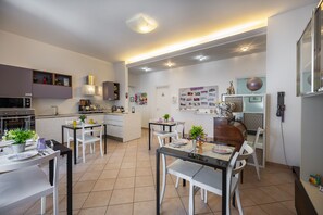 Flat-screen TV - B&B Zanzibar - Ospitalità Siciliana (Avola)