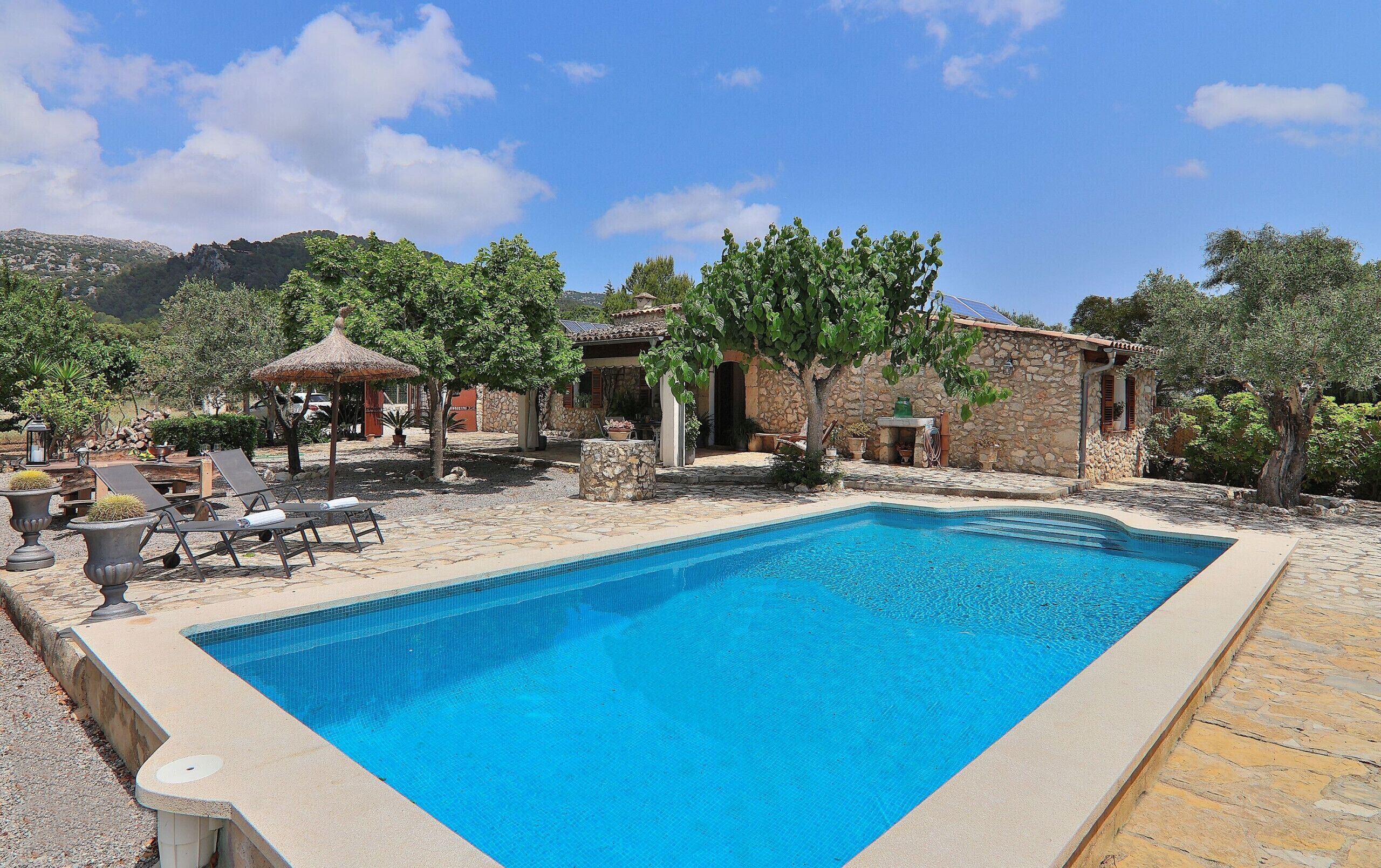 Finca à louer avec piscine privée