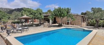 Caselles de Baix 102 coqueta finca, con piscina privada, terraza, barbacoa y WiFi