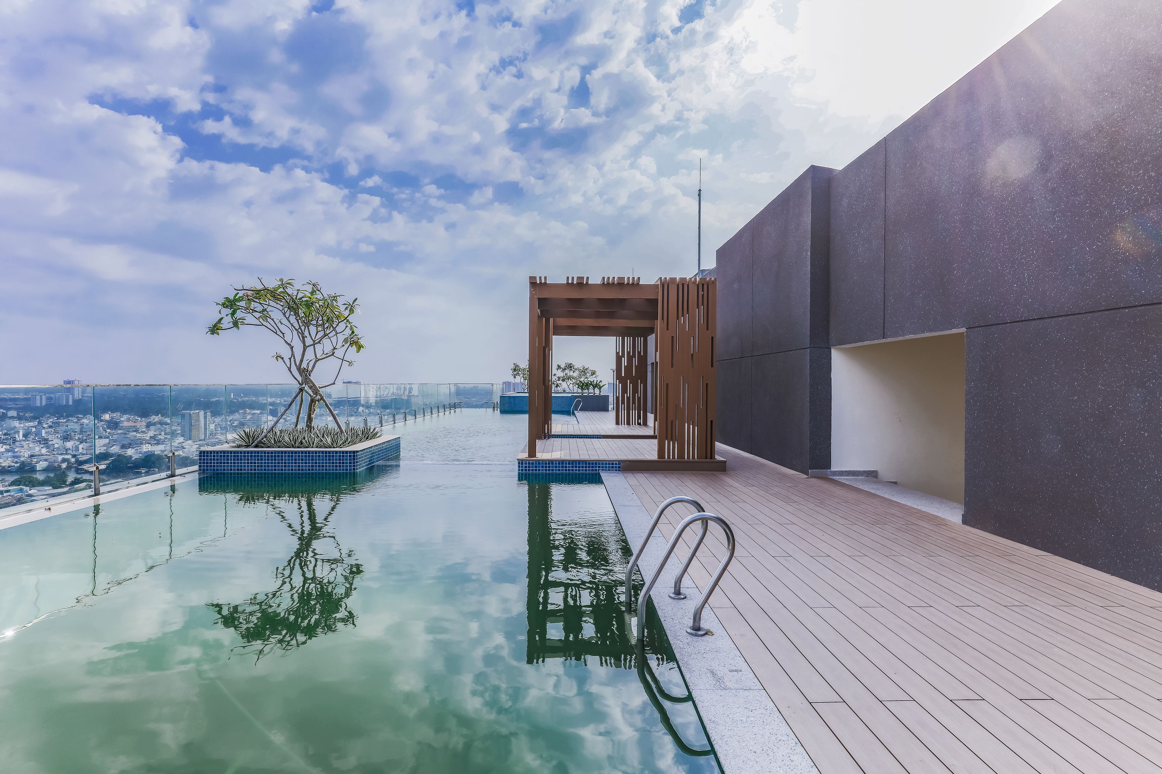 Hồ bơi ngoài trời 