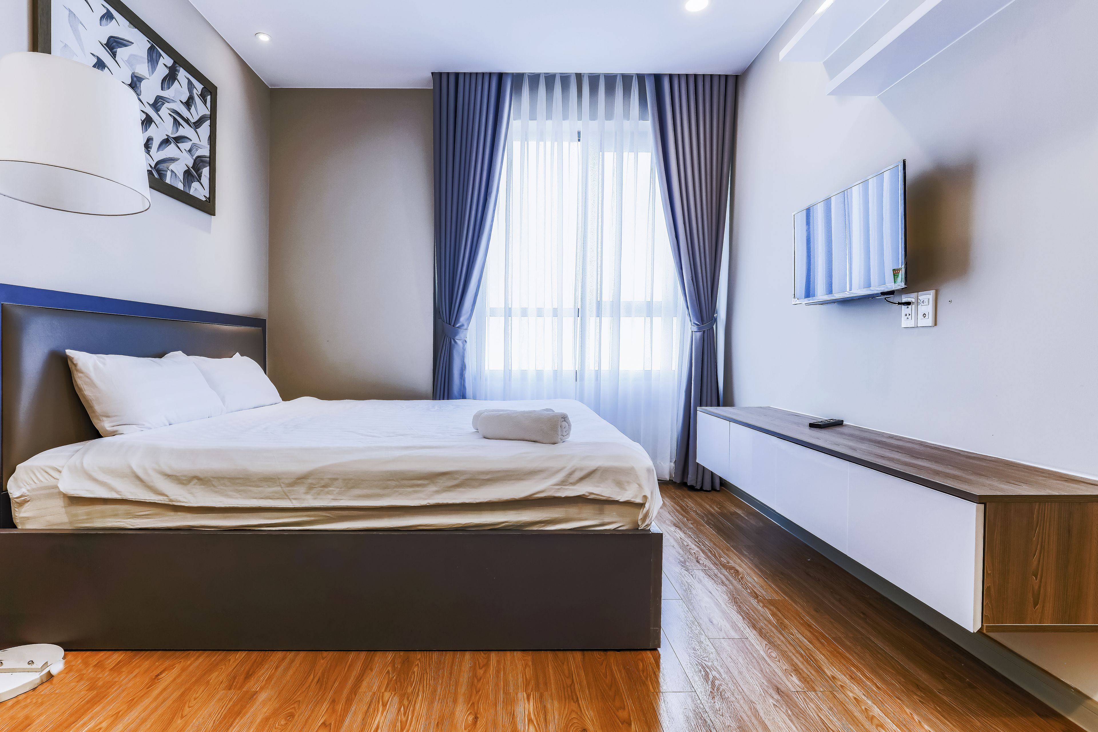 Apartamento, 3 quartos (Block B) | 3 quartos, individualmente mobiliados, escrivaninha