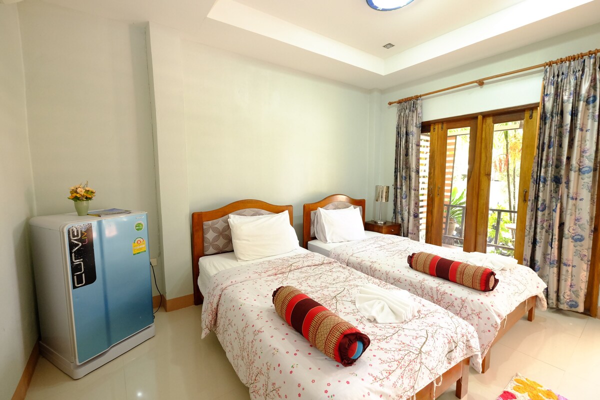Phòng 2 giường đơn Tiêu chuẩn | Màn/rèm cản sáng, giường gấp/giường phụ (phụ phí) 