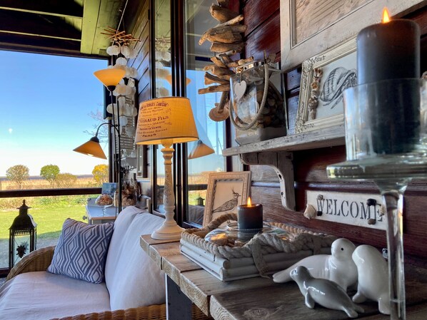 المنشأة من الداخل