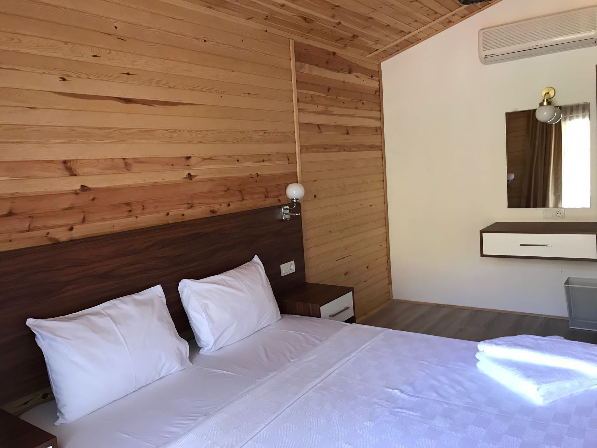 family bungalow | 2 bedrooms, premium bedding, free wifi, bed sheets