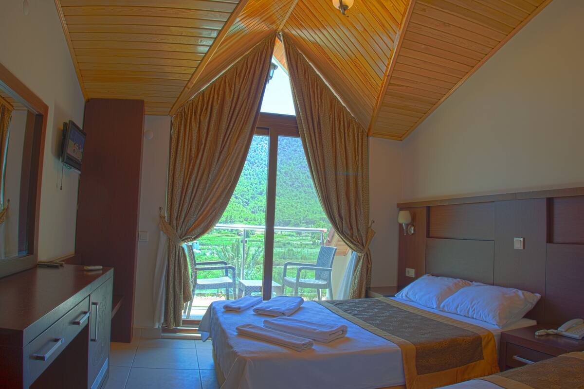 standard room | 2 bedrooms, premium bedding, free wifi, bed sheets