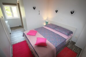 2 Schlafzimmer, Internetzugang, Bettwäsche