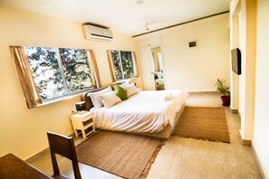 2 Bhk The Dream Apartment | 1 bedroom, premium bedding, in-room safe, desk - Anara Homes and Villas - GK II (New Delhi)