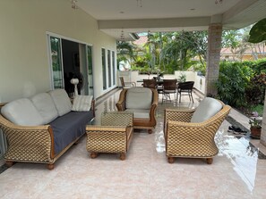 Outdoor dining - Nice Villa in Hua Hin (Hua Hin)