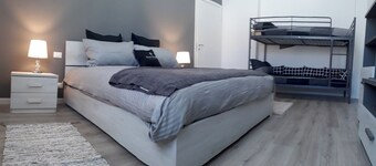 Charming Genova Apartment with Ocean Views