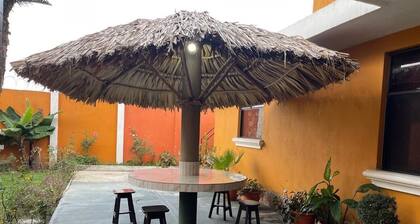 Beautiful house 20 minutes from the airport and 5 minutes from Mundo Petapa Park