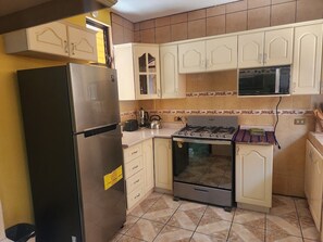 Fridge, microwave, oven, coffee/tea maker