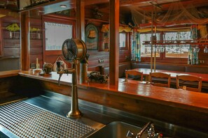Bar (en la propiedad)
