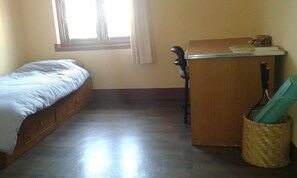 Habitación estándar, 1 cama individual, vista a la montaña | 1 habitación y ropa de cama de alta calidad