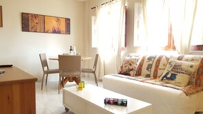 Televisor, reproductor de DVD i videoteca