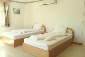 Room - Hotel Supree by Mumsabai (Mukdahan)