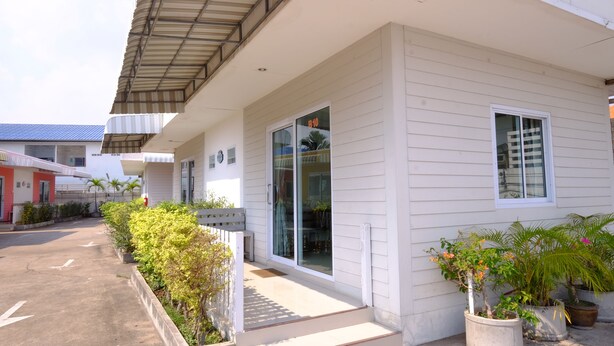 Ảnh chưa phân loại, 1 trong số 27 ảnh, nút