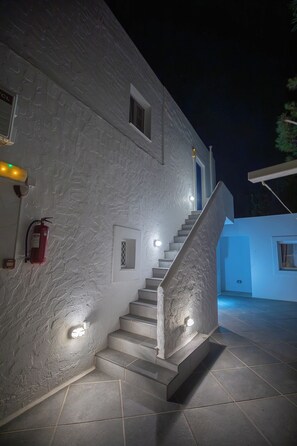 Exterior - CALLIOPE MAILLE STUDIOS & APARTMENTS (Kalymnos)