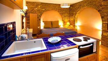 Studio | Living area | TV