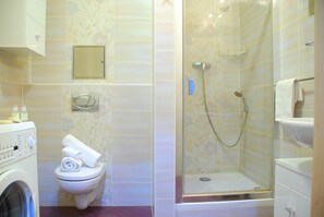 Studio, Terrace (Lavender) | Bathroom